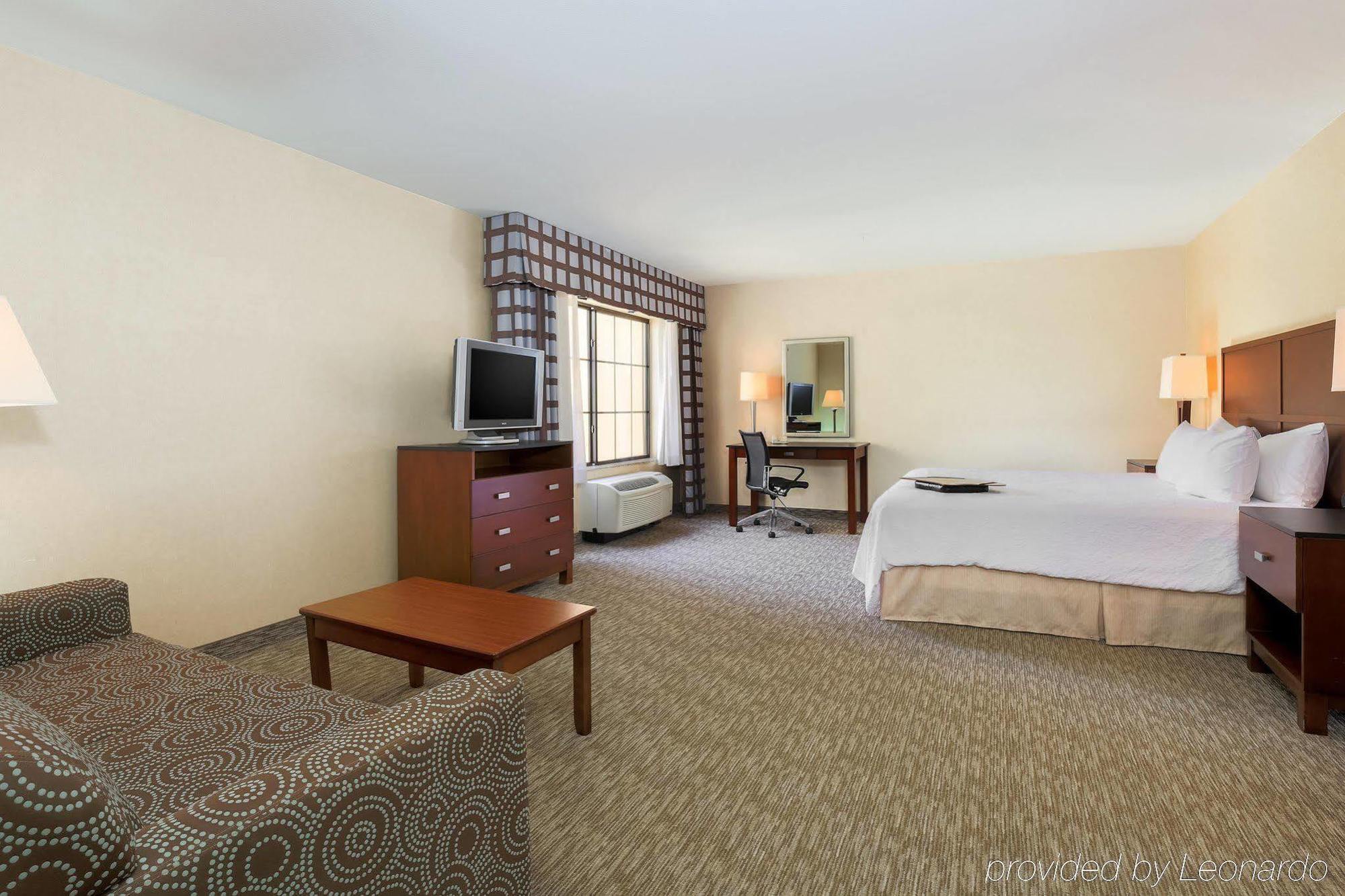 Hampton Inn Santa Barbara/Goleta Bagian luar foto