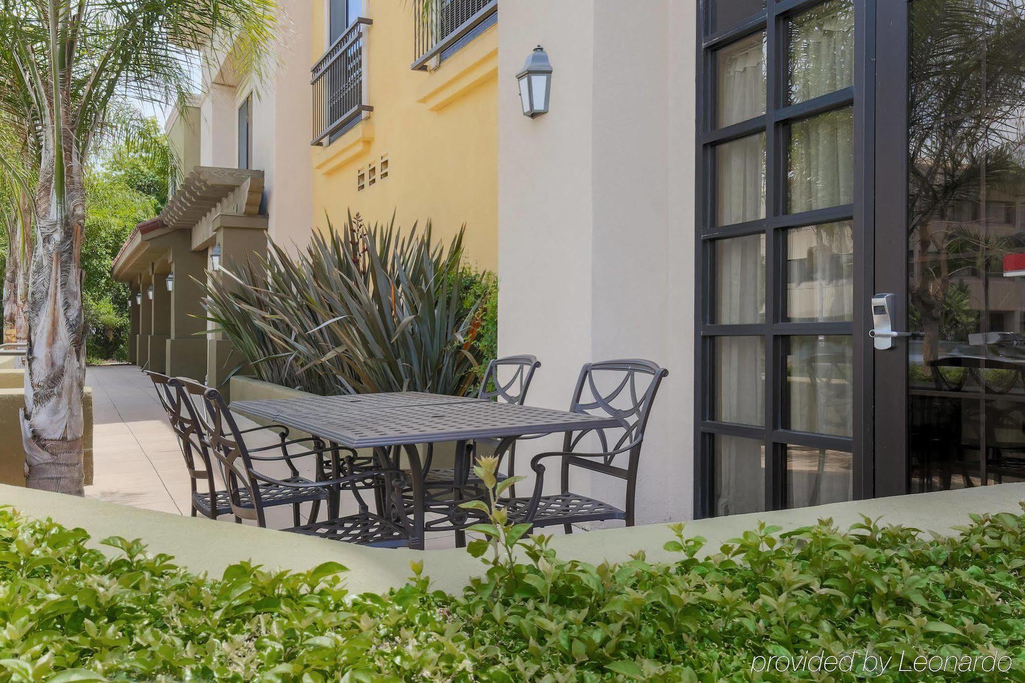 Hampton Inn Santa Barbara/Goleta Bagian luar foto